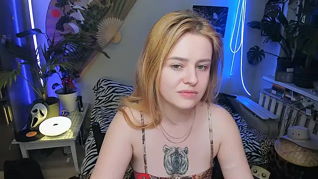 Snapshot of Alexa_Pirs chatting on 3, 12, 2025 Alexa Pirs online show from 3, 12, 2025