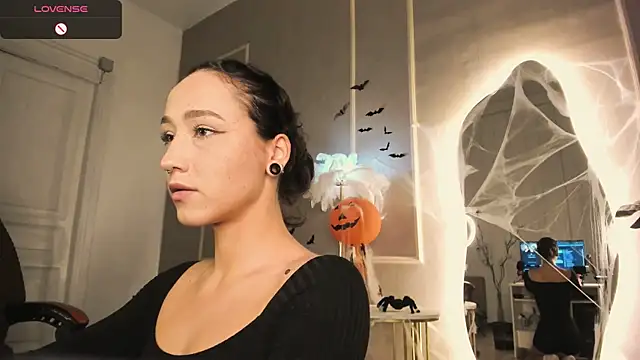 Snapshot of Smoke_of_soul_ chatting on 24, 10, 2025 Smoke of soul online show from 24, 10, 2025