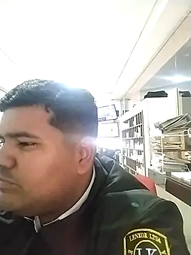 Snapshot of oscarshow24 chatting on 26, 2, 2025 oscarshow24 online show from 26, 2, 2025