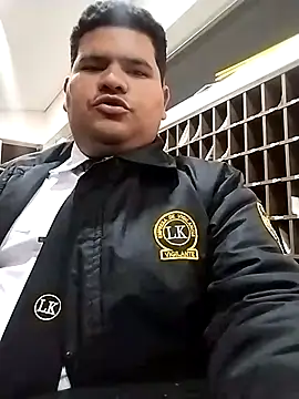 Snapshot of oscarshow24 chatting on 10, 3, 2025 oscarshow24 online show from 10, 3, 2025