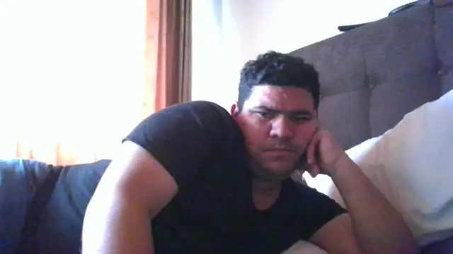 Snapshot of oscarshow24 chatting on 1, 10, 2025 oscarshow24 online show from 1, 10, 2025