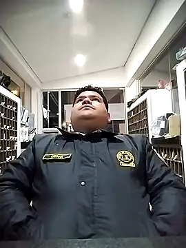 Snapshot of oscarshow24 chatting on 13, 11, 2025 oscarshow24 online show from 13, 11, 2025