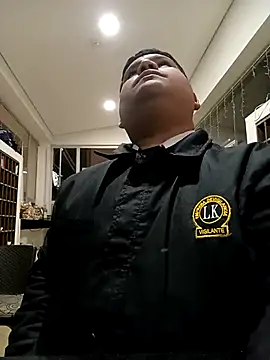 Snapshot of oscarshow24 chatting on 19, 12, 2025 oscarshow24 online show from 19, 12, 2025