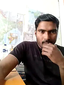 Snapshot of ccuteboyyyy chatting on 2, 3, 2025 ccuteboyyyy online show from 2, 3, 2025