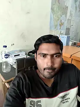 Snapshot of ccuteboyyyy chatting on 6, 3, 2025 ccuteboyyyy online show from 6, 3, 2025