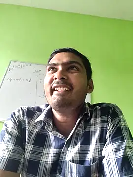 Snapshot of ccuteboyyyy chatting on 12, 9, 2025 ccuteboyyyy online show from 12, 9, 2025