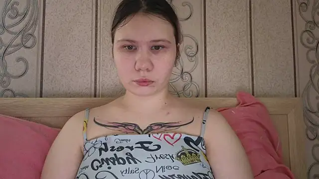 Snapshot of Little_kitsune1707 chatting on 7, 10, 2025 Little kitsune1707 online show from 7, 10, 2025