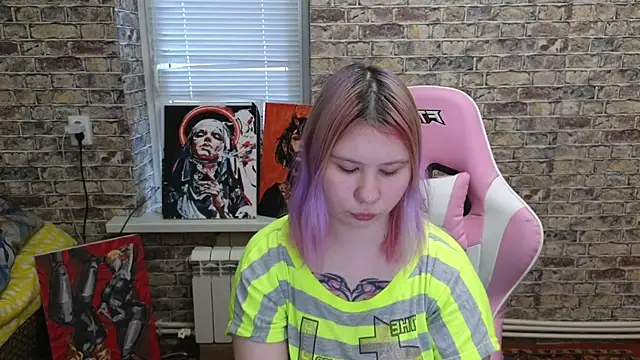 Snapshot of Little_kitsune1707 chatting on 14, 12, 2025 Little kitsune1707 online show from 14, 12, 2025