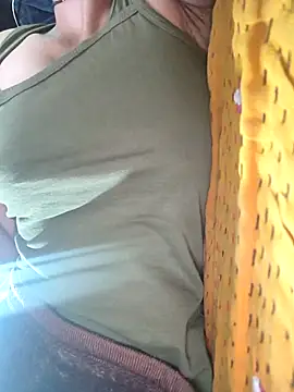 Snapshot of lovely----bhabhi chatting on 13, 11, 2025 lovely----bhabhi online show from 13, 11, 2025