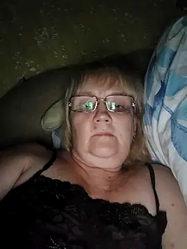 Snapshot of Violet5364 chatting on 24, 11, 2025 Violet5364 online show from 24, 11, 2025