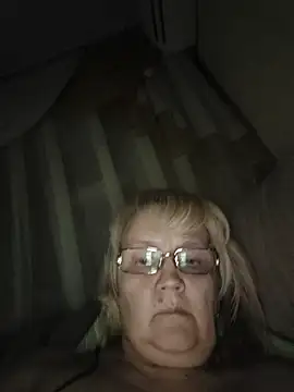 Snapshot of Violet5364 chatting on 13, 12, 2025 Violet5364 online show from 13, 12, 2025