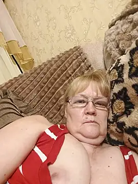 Snapshot of Violet5364 chatting on 5, 8, 2026 Violet5364 online show from 5, 8, 2026