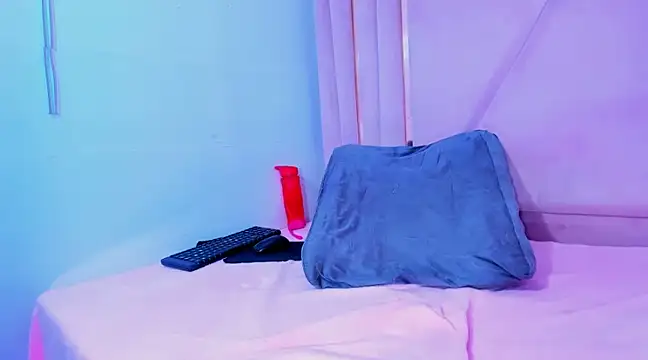 Snapshot of EvansDarling chatting on 13, 3, 2025 EvansDarling online show from 13, 3, 2025