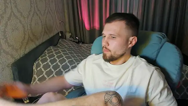 Snapshot of Vladik_b chatting on 6, 3, 2026 Vladik b online show from 6, 3, 2026