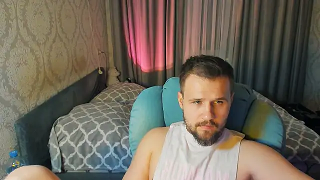 Snapshot of Vladik_b chatting on 8, 4, 2026 Vladik b online show from 8, 4, 2026