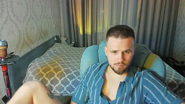 Snapshot of Vladik_b chatting on 13, 4, 2026 Vladik b online show from 13, 4, 2026