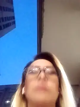 Snapshot of CandieGilson__ chatting on 12, 9, 2025 CandieGilson online show from 12, 9, 2025