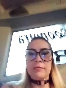 Snapshot of CandieGilson__ chatting on 13, 9, 2025 CandieGilson online show from 13, 9, 2025