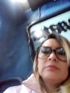 Snapshot of CandieGilson__ chatting on 14, 11, 2025 CandieGilson online show from 14, 11, 2025