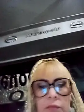 Snapshot of CandieGilson__ chatting on 1, 12, 2025 CandieGilson online show from 1, 12, 2025