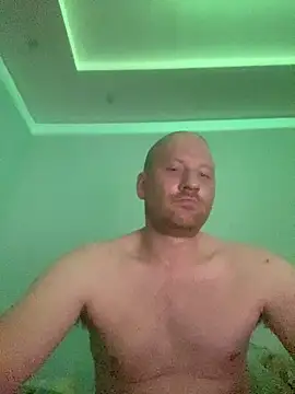 Krzysiekg123 online show from 13, 2, 2026