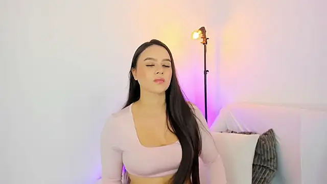 Snapshot of NicoleVegaa_ chatting on 27, 9, 2025 NicoleVegaa online show from 27, 9, 2025