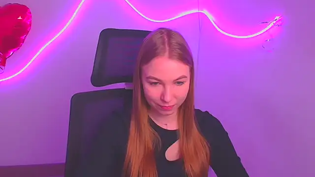 Snapshot of Dana_flowers chatting on 9, 3, 2025 Dana flowers online show from 9, 3, 2025