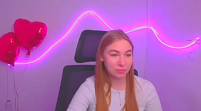 Snapshot of Dana_flowers chatting on 12, 3, 2025 Dana flowers online show from 12, 3, 2025