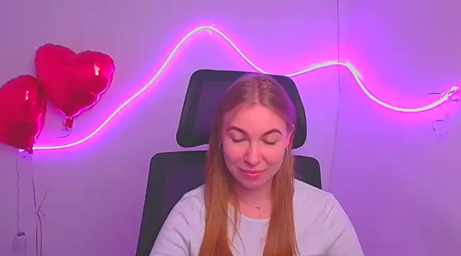 Snapshot of Dana_flowers chatting on 12, 3, 2025 Dana flowers online show from 12, 3, 2025