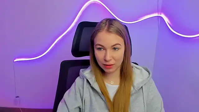 Snapshot of Dana_flowers chatting on 19, 3, 2025 Dana flowers online show from 19, 3, 2025