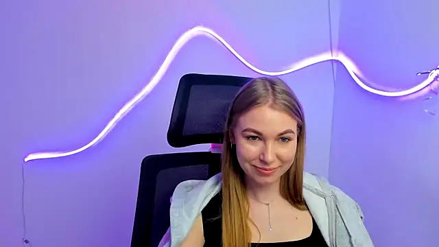 Snapshot of Dana_flowers chatting on 20, 3, 2025 Dana flowers online show from 20, 3, 2025