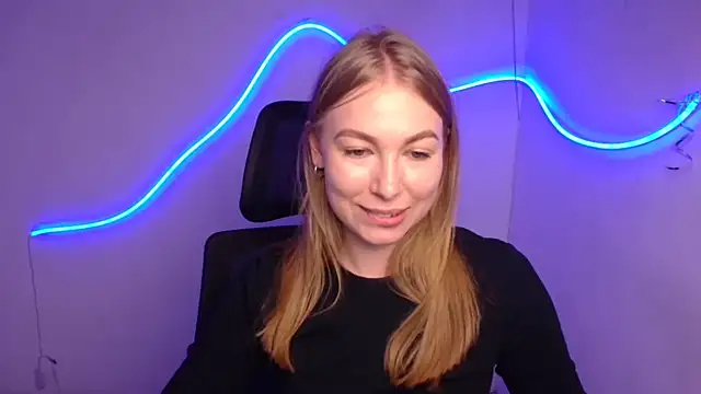 Snapshot of Dana_flowers chatting on 9, 10, 2025 Dana flowers online show from 9, 10, 2025