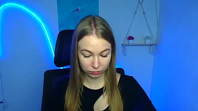 Snapshot of Dana_flowers chatting on 27, 10, 2025 Dana flowers online show from 27, 10, 2025