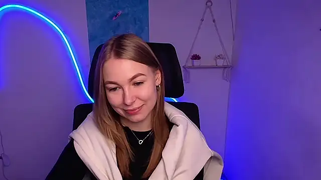 Snapshot of Dana_flowers chatting on 1, 11, 2025 Dana flowers online show from 1, 11, 2025