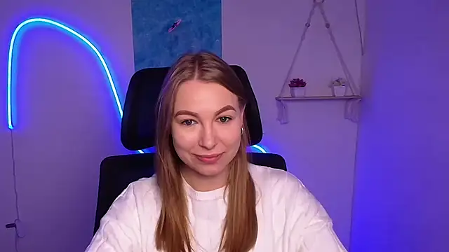 Snapshot of Dana_flowers chatting on 3, 11, 2025 Dana flowers online show from 3, 11, 2025