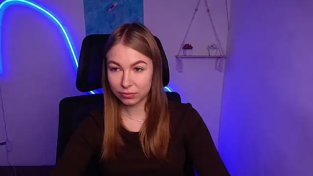 Snapshot of Dana_flowers chatting on 5, 11, 2025 Dana flowers online show from 5, 11, 2025