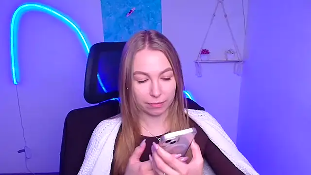 Snapshot of Dana_flowers chatting on 13, 11, 2025 Dana flowers online show from 13, 11, 2025