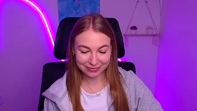 Snapshot of Dana_flowers chatting on 19, 11, 2025 Dana flowers online show from 19, 11, 2025