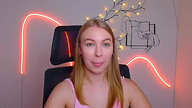 Snapshot of Dana_flowers chatting on 4, 8, 2026 Dana flowers online show from 4, 8, 2026
