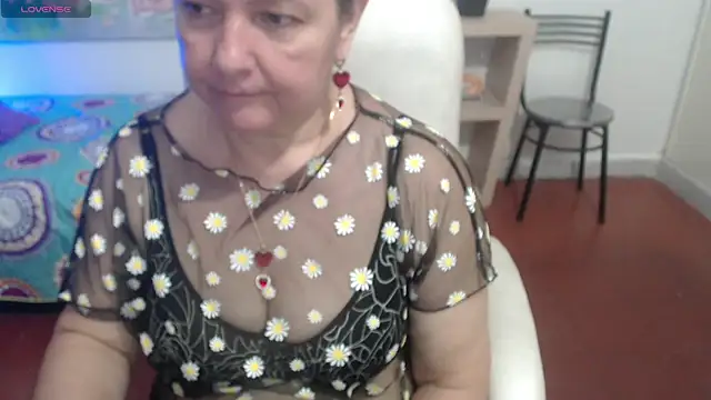 Snapshot of leonela_69 chatting on 3, 3, 2025 leonela 69 online show from 3, 3, 2025