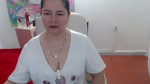 Snapshot of leonela_69 chatting on 11, 9, 2025 leonela 69 online show from 11, 9, 2025
