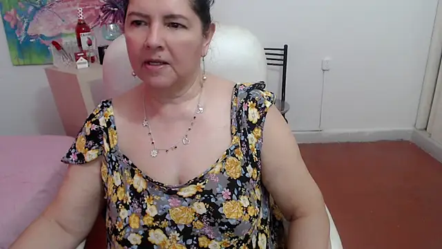 Snapshot of leonela_69 chatting on 15, 10, 2025 leonela 69 online show from 15, 10, 2025