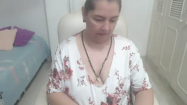 leonela 69 online show from 15, 7, 2026