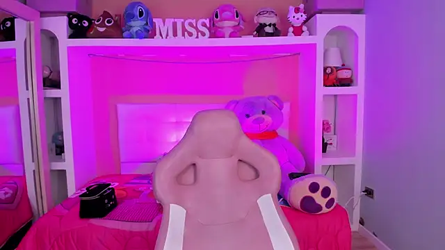 Snapshot of miss___megan chatting on 30, 6, 2026 miss megan online show from 30, 6, 2026