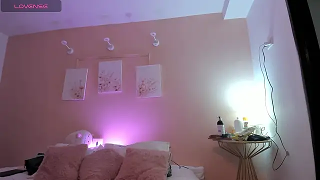 Snapshot of PamelaBliss chatting on 7, 3, 2025 PamelaBliss online show from 7, 3, 2025