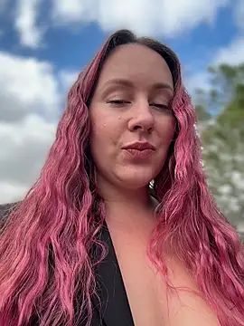 Mona Plus online show from 28, 3, 2026