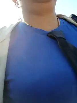 Snapshot of promiscuous-indecent-momm chatting on 19, 2, 2025 promiscuous-indecent-momm online show from 19, 2, 2025