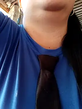 Snapshot of promiscuous-indecent-momm chatting on 25, 2, 2025 promiscuous-indecent-momm online show from 25, 2, 2025