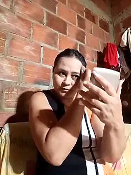 Snapshot of promiscuous-indecent-momm chatting on 6, 11, 2025 promiscuous-indecent-momm online show from 6, 11, 2025