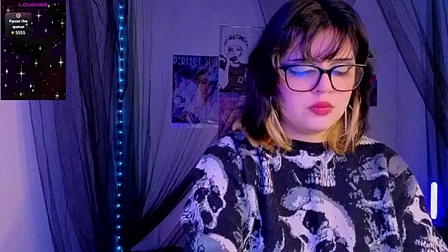 Snapshot of scarleth_shadow chatting on 26, 11, 2025 scarleth shadow online show from 26, 11, 2025